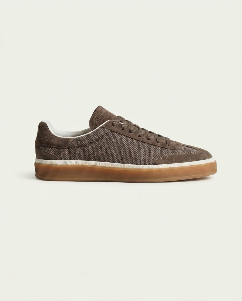 St. Moritz Trainer Braun – Weiss Modehaus