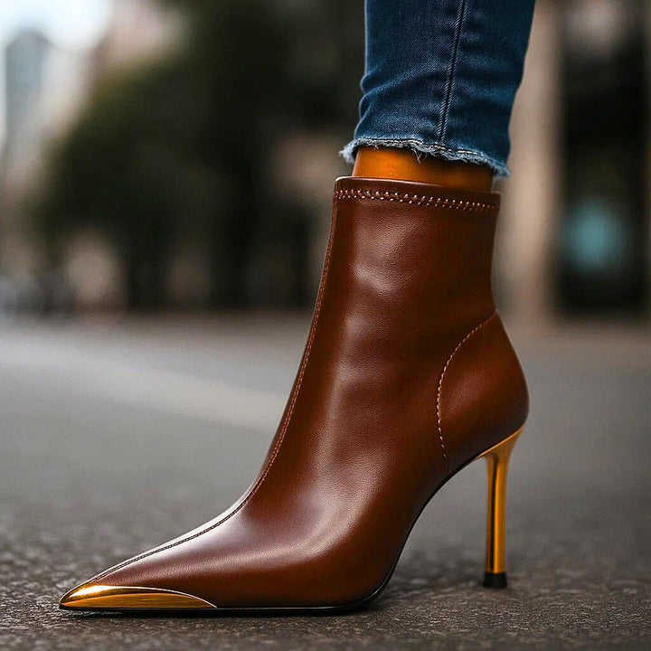 Aveline | Stiefeletten mit Goldakzent