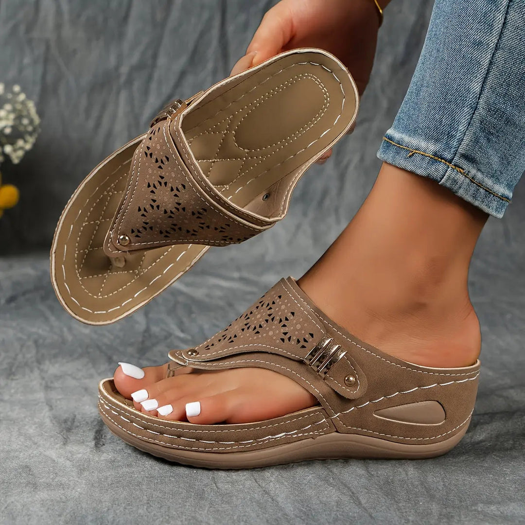 Keil-Zehensandalen für Dame Élodie – Bild 9