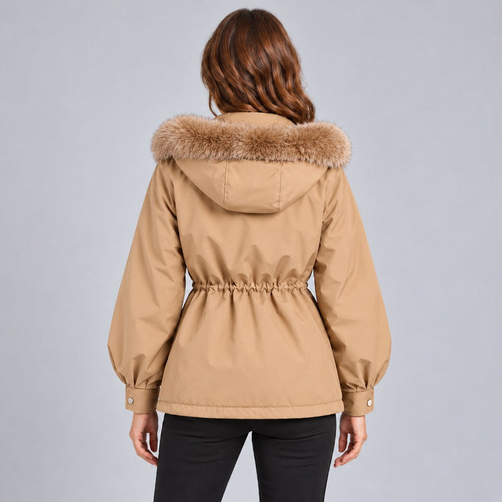 Kurze Parka mit Kapuze aus Kunstfell Damen Michela – Bild 11