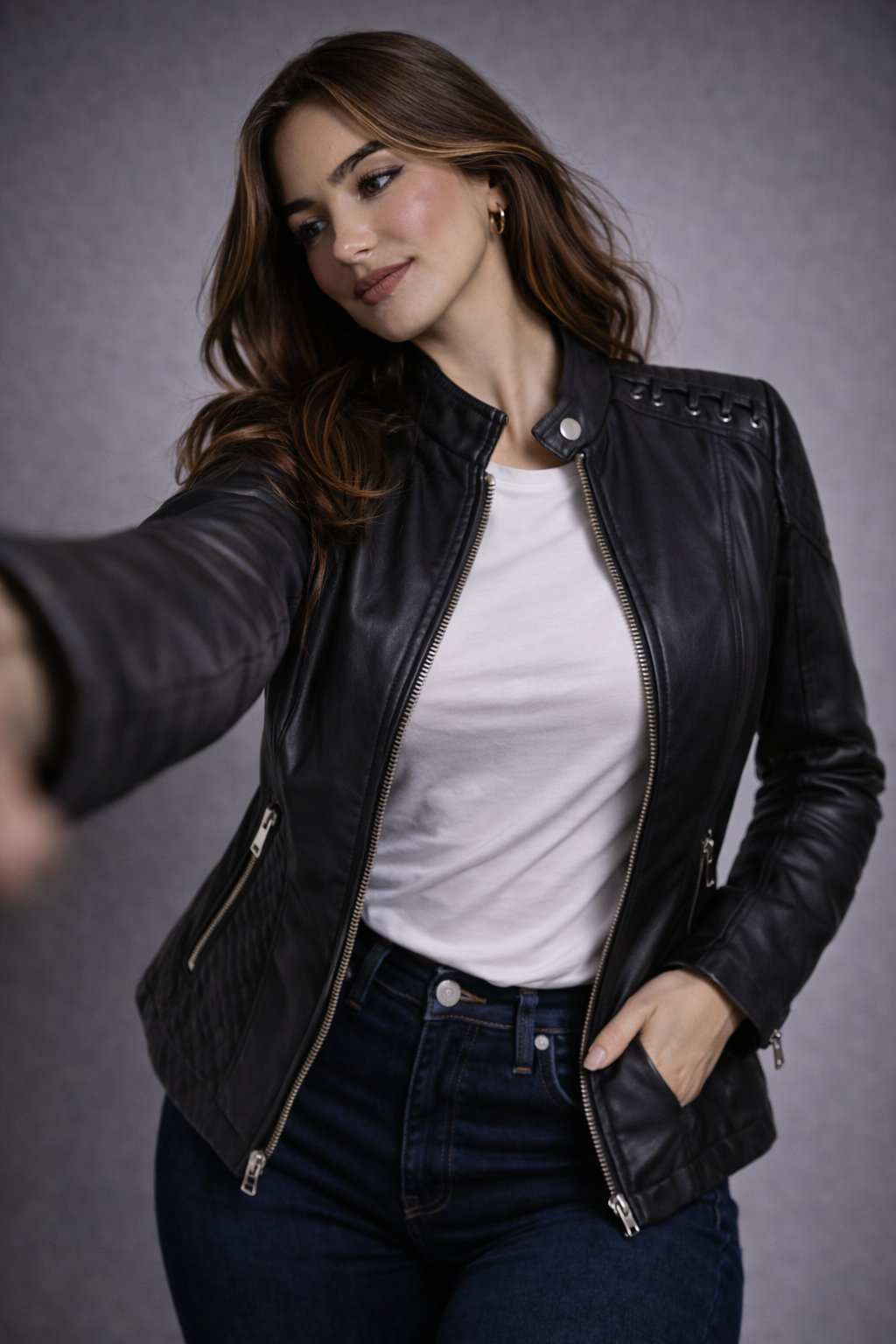 Steppjacke aus echtem Leder Damen Voug – Bild 9