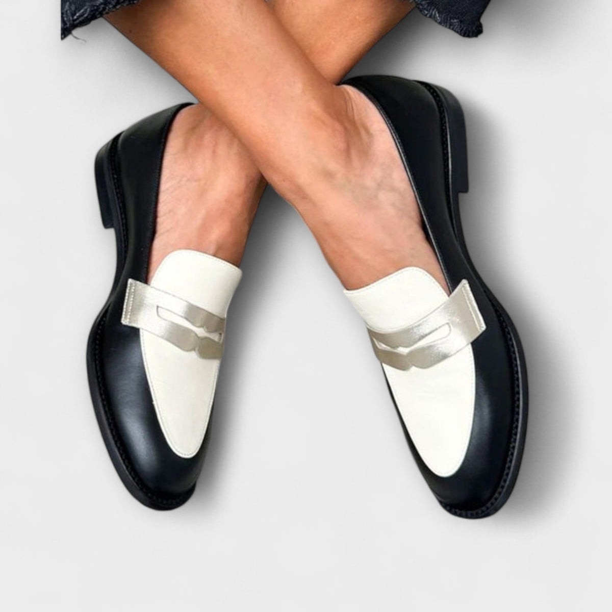 Schwarze Metallic-Mokassins Xara – Weiss Modehaus