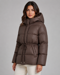 Formgepresste Daunenjacke mit Kordelzug Damen Romina Schokoladenbraun – Weiss Modehaus