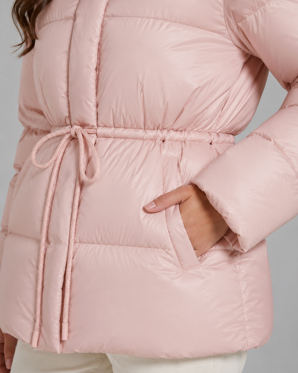 Formgepresste Daunenjacke mit Kordelzug Damen Romina – Bild 7