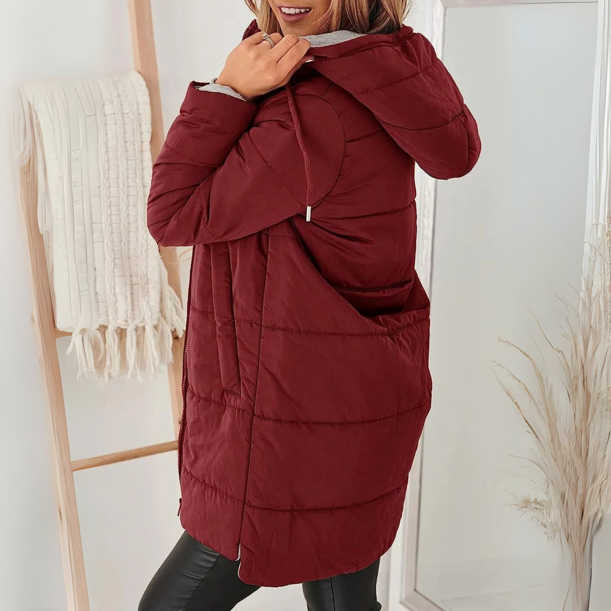 Daunenjacke mit Kordelzug und Kapuze Damen Gioia – Bild 4