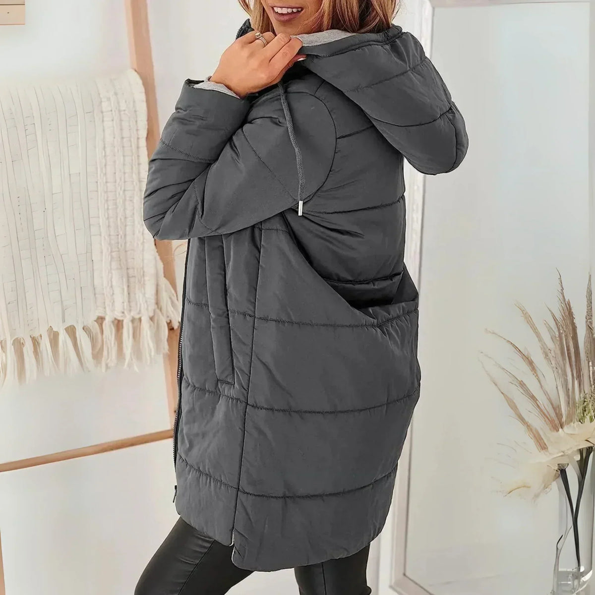 Daunenjacke mit Kordelzug und Kapuze Damen Gioia – Bild 6
