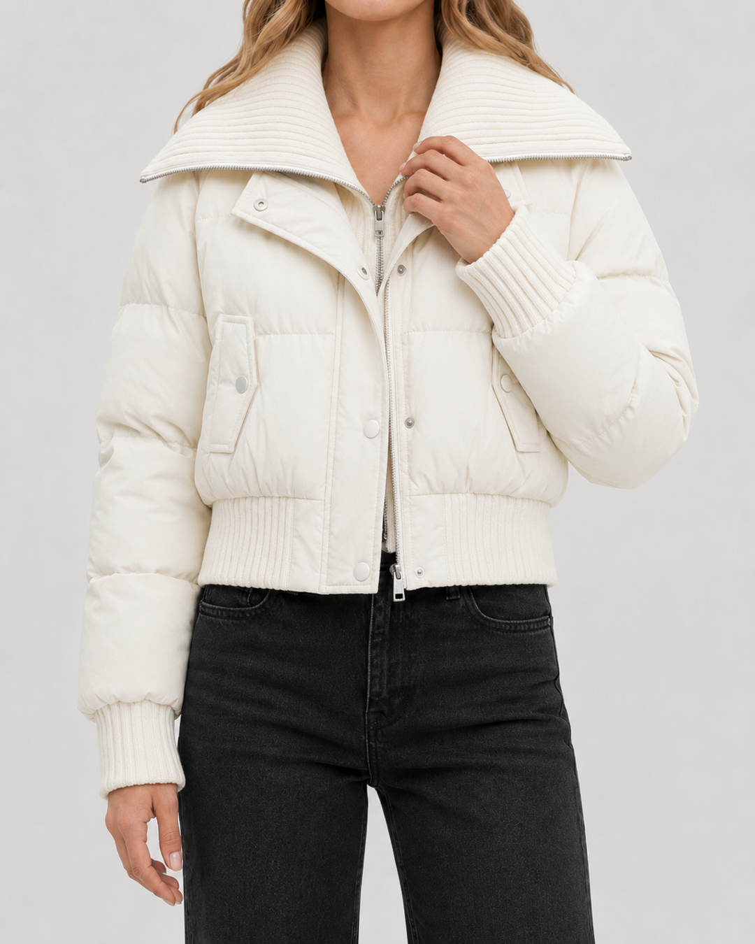 Kurze Daunenjacke mit Strickkragen Damen Sabrina – Bild 3