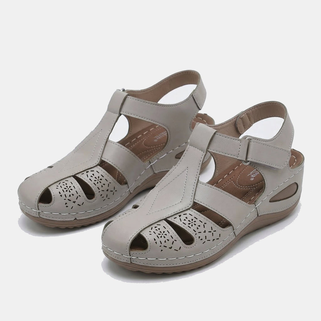 Leichte Komfort Sandalen für warme Tage Liva Schwarz – Weiss Modehaus