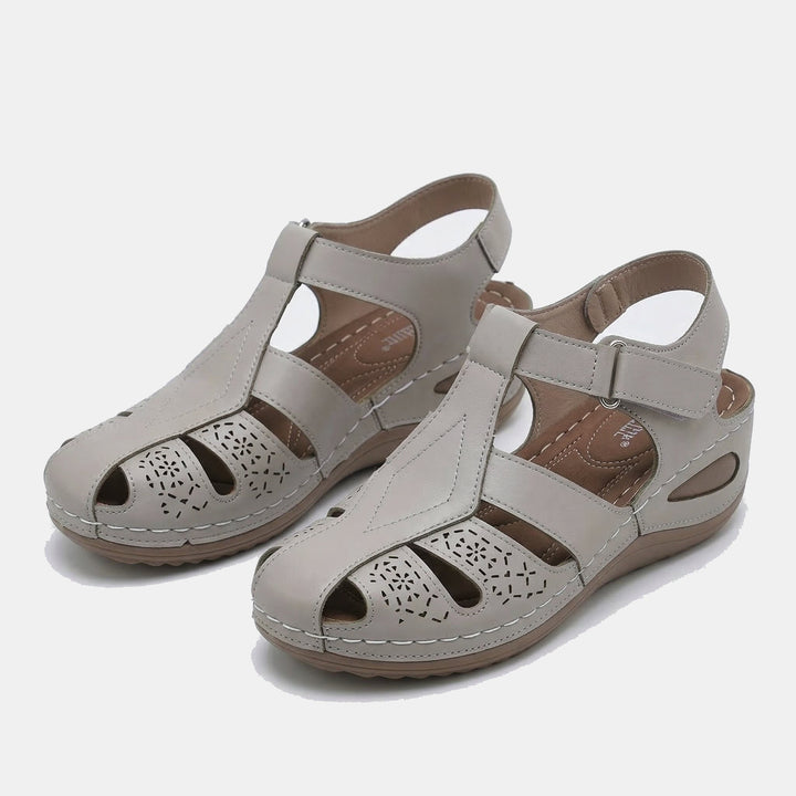 Leichte Komfort Sandalen für warme Tage Liva Schwarz – Weiss Modehaus