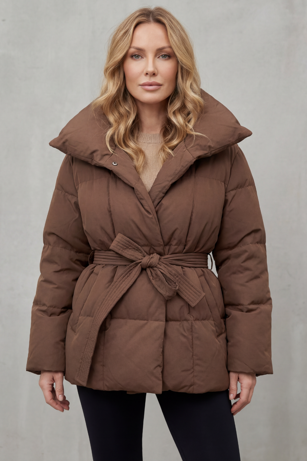 Oversized Daunenjacke mit Gürtel Damen Benedetta – Bild 2