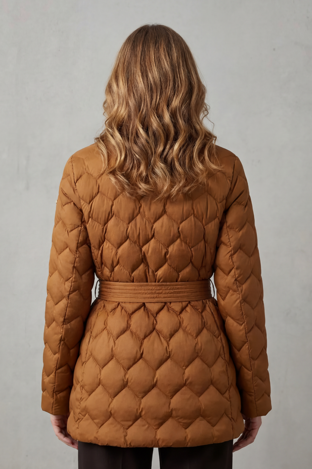 Sculpted Daunenjacke mit Gürtel Damen Diletta – Bild 4