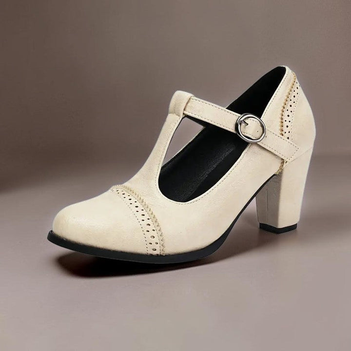 Absatzschuhe mit Lochmuster und Riemen Eline – Bild 6