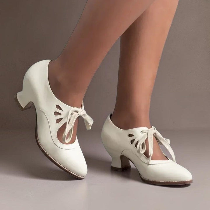 High Heels mit Schnürung Vera Beige – Weiss Modehaus