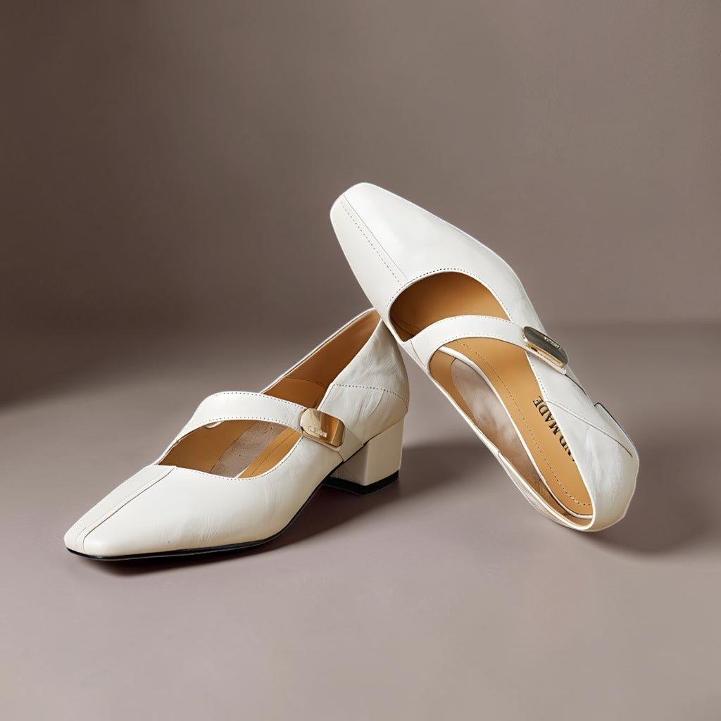 Mary Janes mit eckiger Spitze und goldenem Zierband Damen Nienke – Bild 15