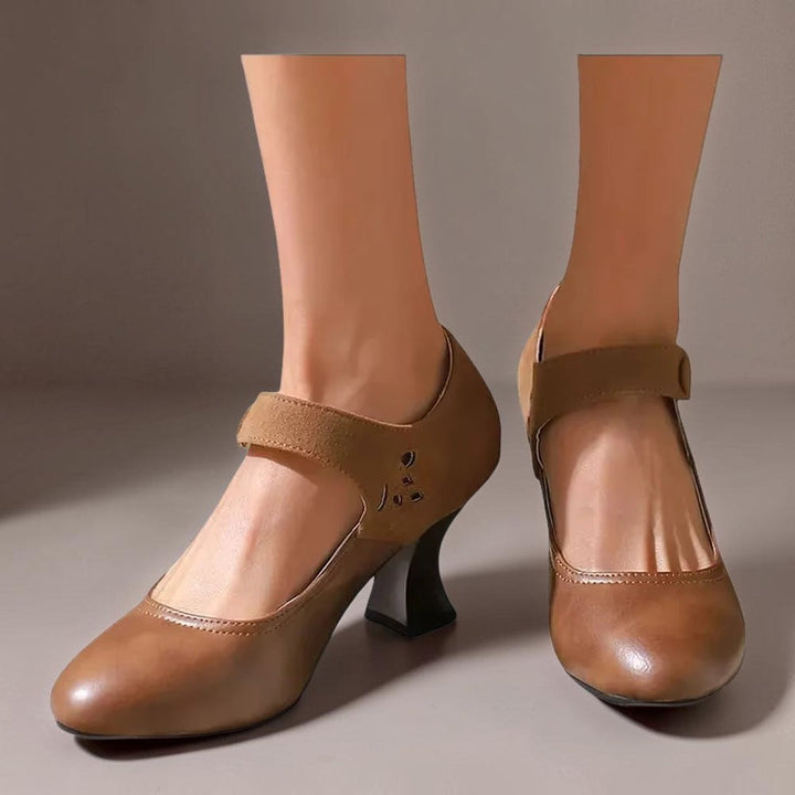 Slip-ons mit Knopfriemen Emma – Bild 8
