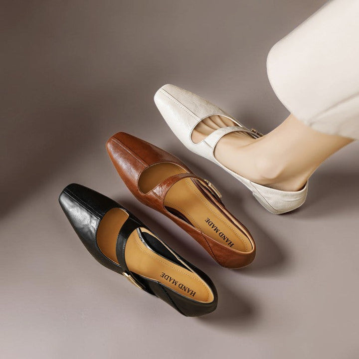 Mary Janes mit eckiger Spitze und goldenem Zierband Damen Nienke – Bild 17