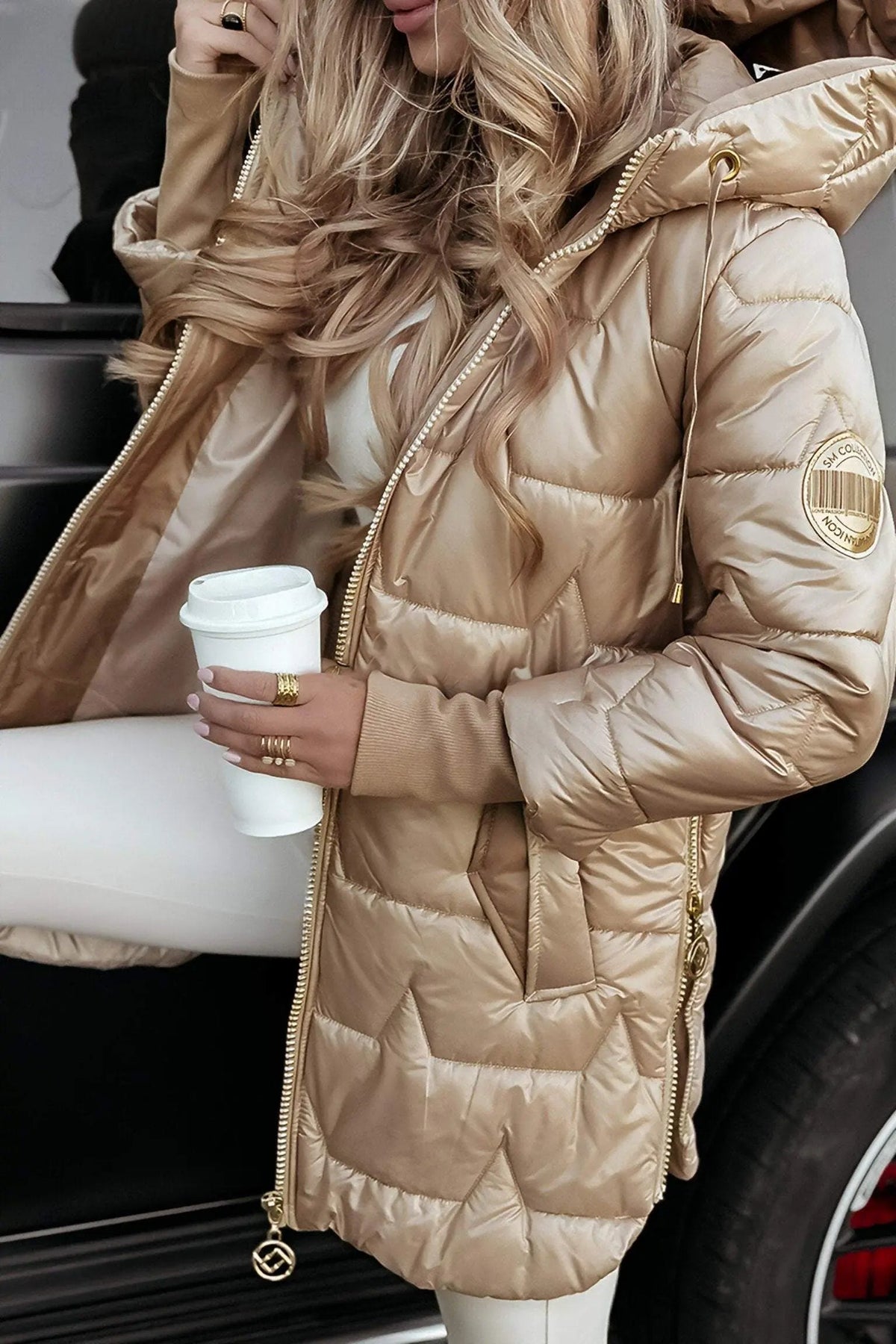 Langer Glänzender Chevron-Daunenmantel Damen Lara – Bild 9