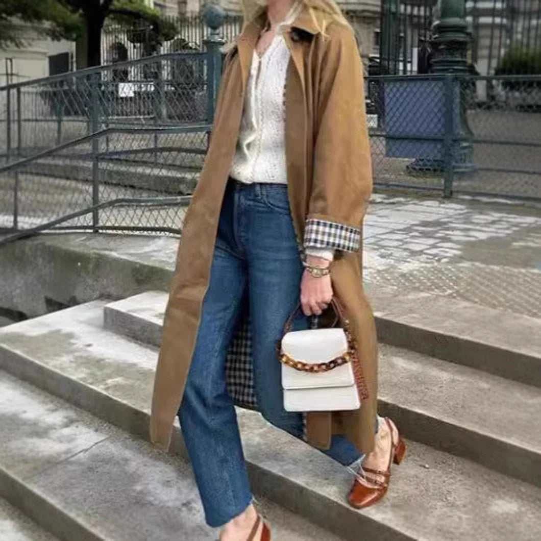 Langer Oversize-Trenchcoat mit Karofutter Dalia – Bild 4