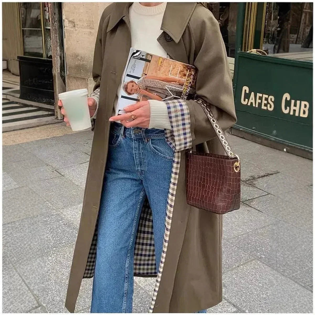 Langer Oversize-Trenchcoat mit Karofutter Dalia – Bild 3